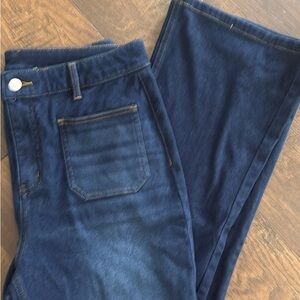 Woman’s Halara Jeans Large